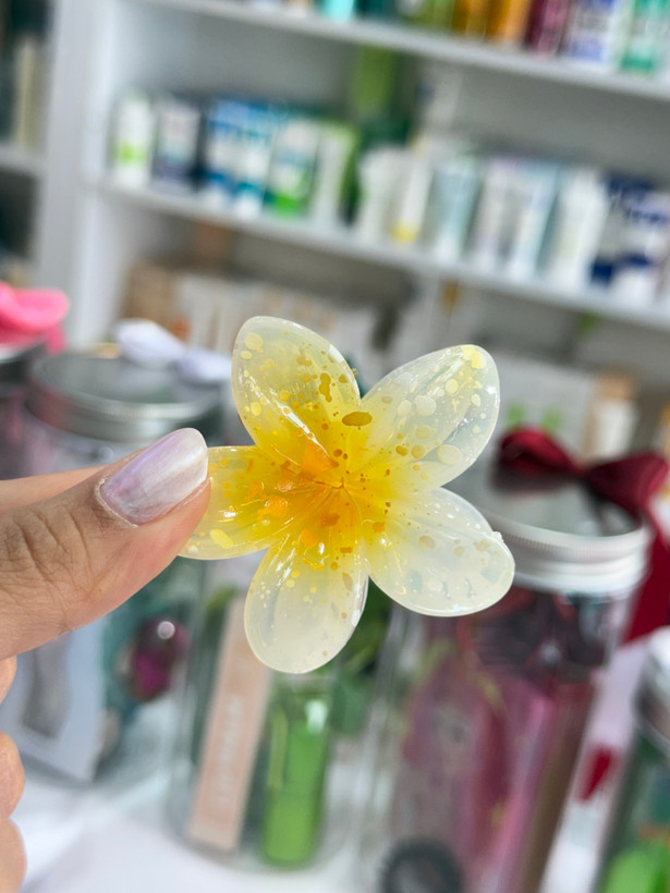 پک روز دختر متوسط کرمی ۰۵